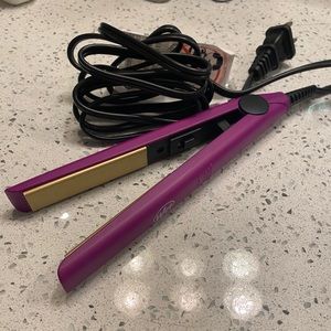 NEVER USED MINI HAIR STRAIGHTENER